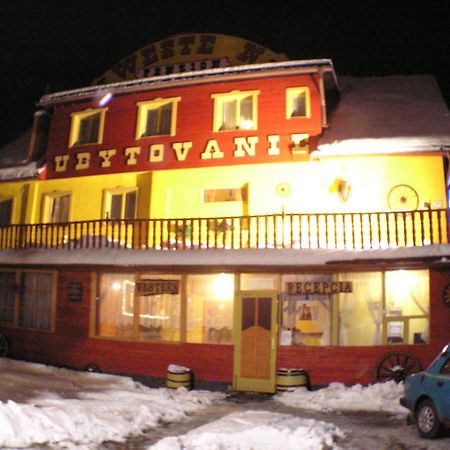 Western Penzion Ruzomberok Extérieur photo