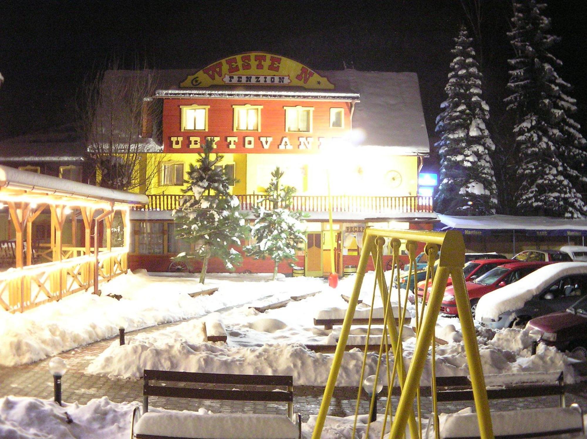 Western Penzion Ruzomberok Extérieur photo