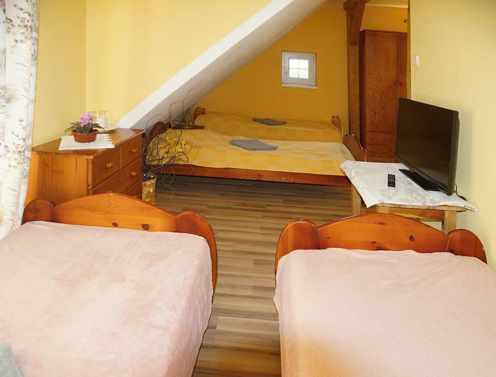 Western Penzion Ruzomberok Extérieur photo