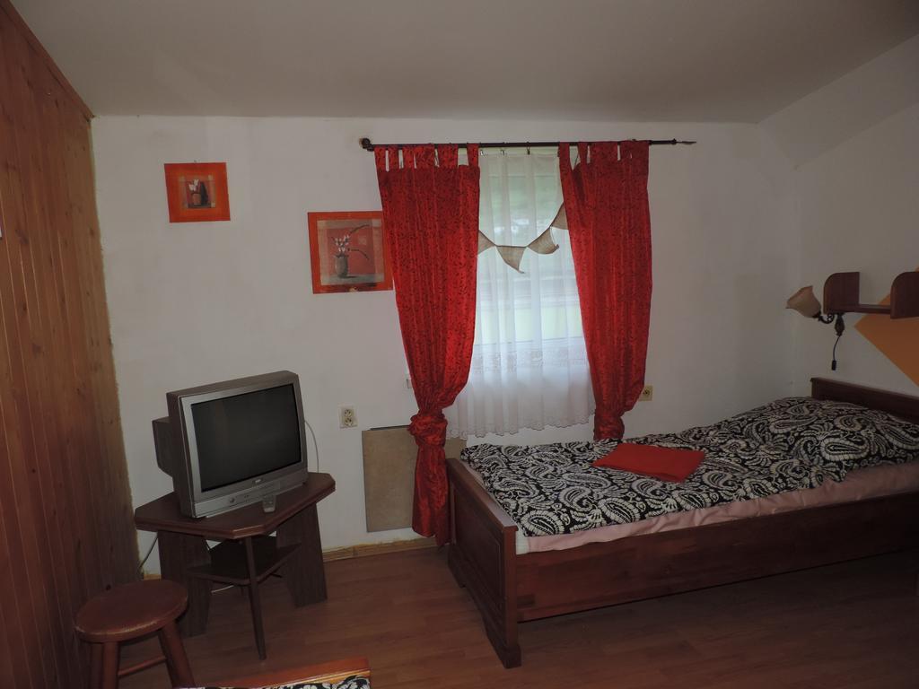 Western Penzion Ruzomberok Extérieur photo