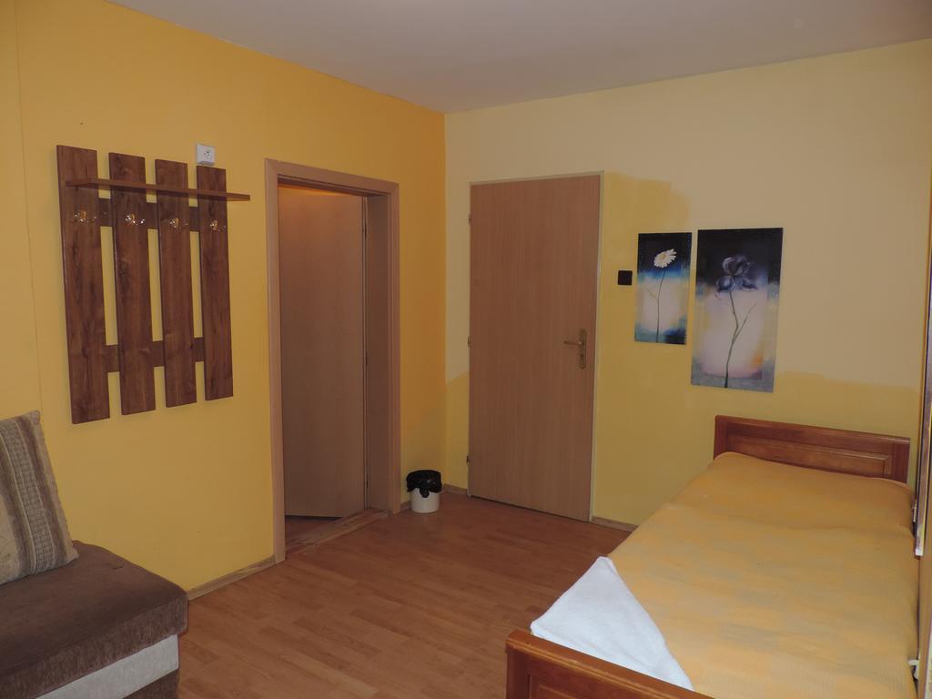 Western Penzion Ruzomberok Extérieur photo