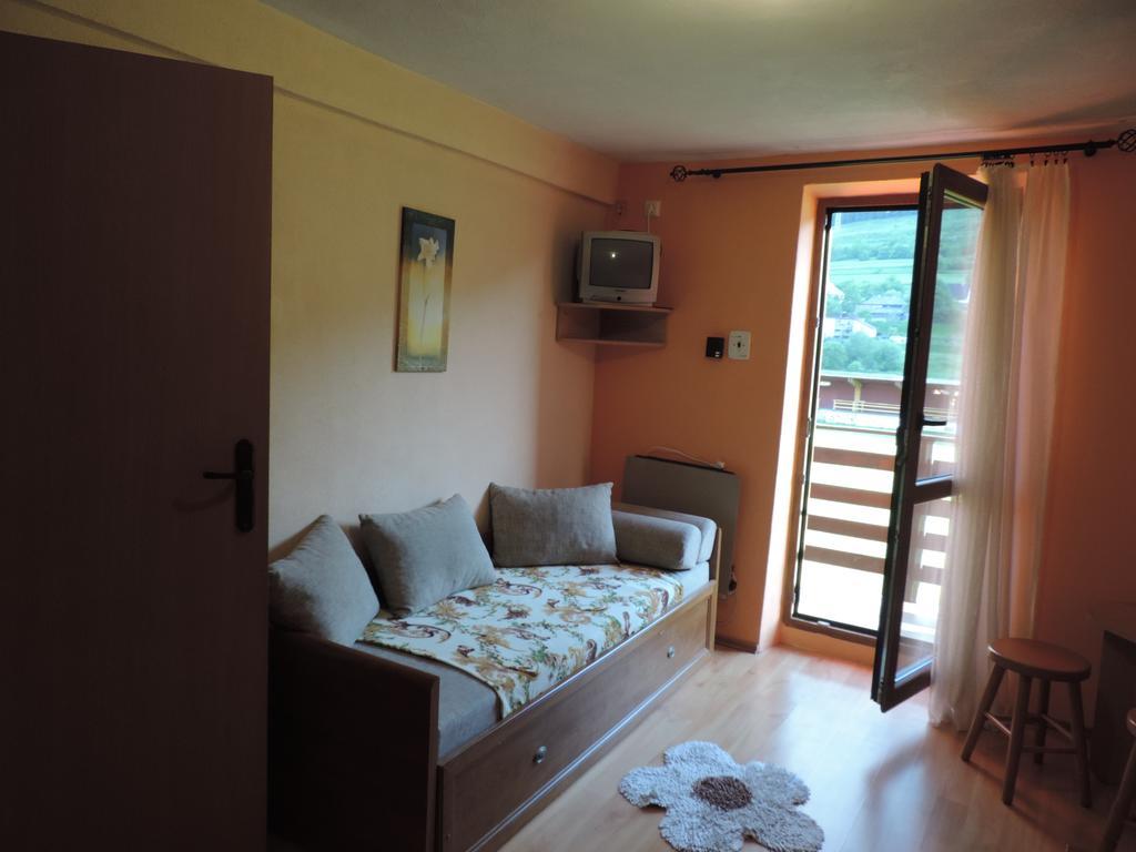 Western Penzion Ruzomberok Extérieur photo